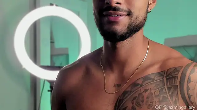 LiamGarcia1 online show from 5, 1, 2025