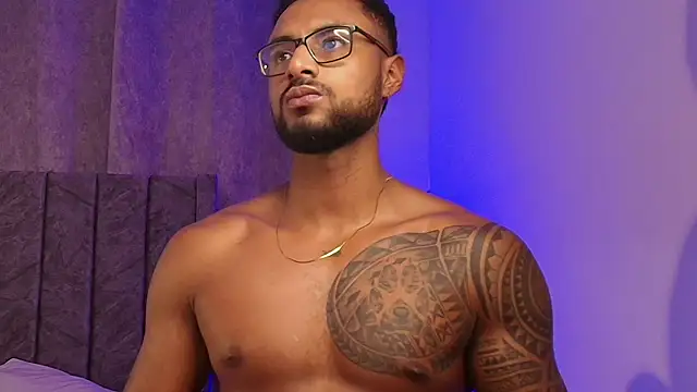 LiamGarcia1 online show from 9, 2, 2025