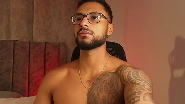 LiamGarcia1 online show from 15, 2, 2025