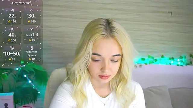 Ashley S online show from 19, 10, 2025