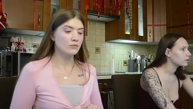 HotCaramellsTV online show from 1, 2, 2026