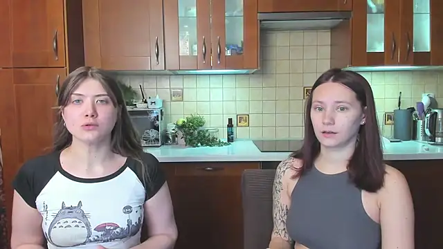 HotCaramellsTV online show from 30, 4, 2026
