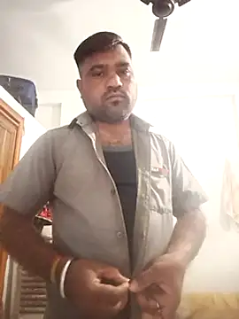 Snapshot of pintuS40 chatting on 5, 1, 2025 pintuS40 online show from 5, 1, 2025