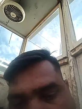 Snapshot of pintuS40 chatting on 5, 1, 2025 pintuS40 online show from 5, 1, 2025