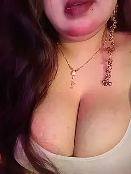 Suhanakhan00 online show from 17, 7, 2026