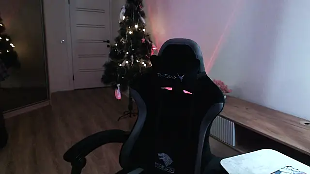 Princess Shy    online show from 9, 2, 2025