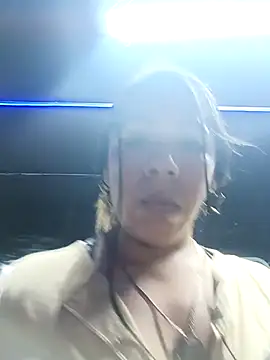 Karenn12 online show from 13, 11, 2025