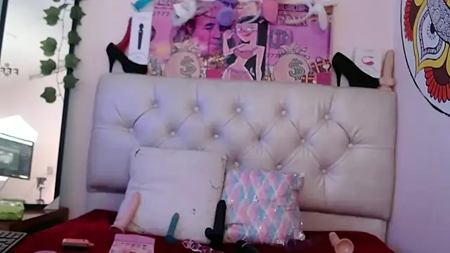 sarawiliamx online show from 13, 3, 2025