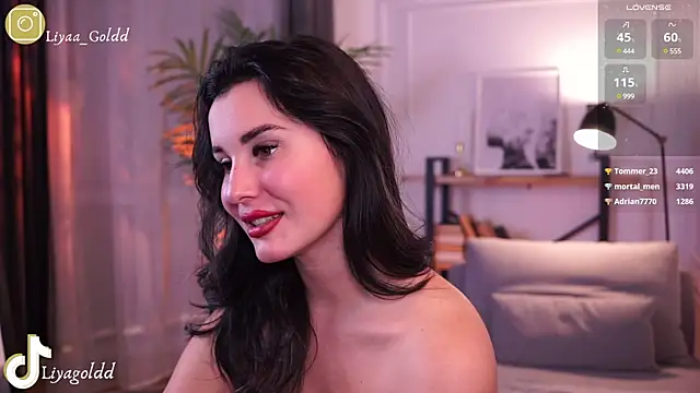 Snapshot of Liya_Gold_ chatting on 12, 12, 2024 Liya Gold online show from 12, 12, 2024