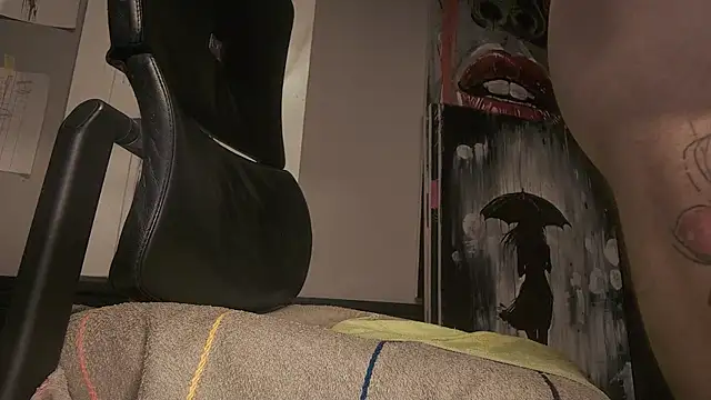 Snapshot of dani4334 chatting on 16, 10, 2025 dani4334 online show from 16, 10, 2025