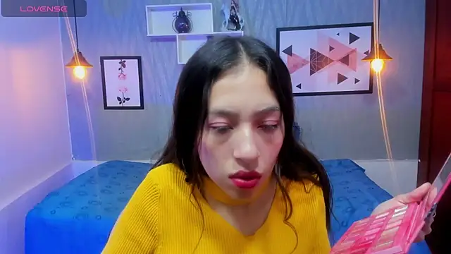 Valeria roussi online show from 9, 10, 2025