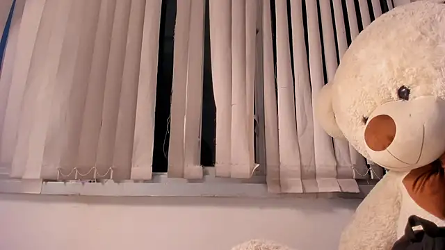 Snapshot of Valentina_Se chatting on 11, 12, 2024 Valentina Se online show from 11, 12, 2024