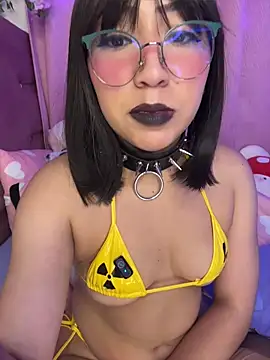 Snapshot of anni_ross chatting on 28, 6, 2026 anni ross online show from 28, 6, 2026