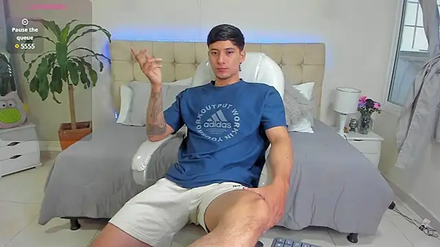 Damian23   online show from 19, 2, 2025