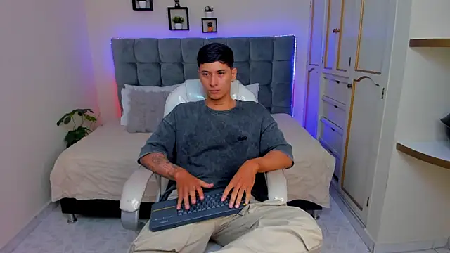 Damian23   online show from 16, 3, 2025