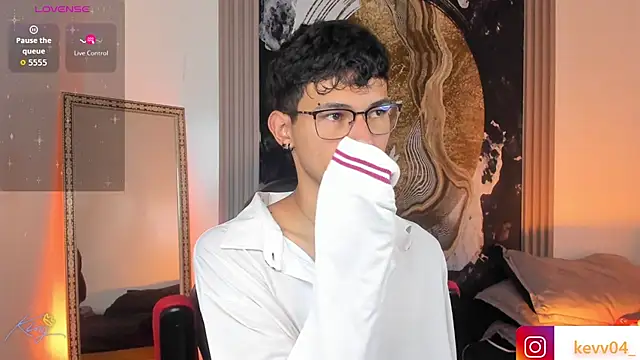 Alexx tc online show from 10, 4, 2026