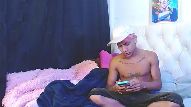 Sexys Boys Hot1 online show from 23, 1, 2025