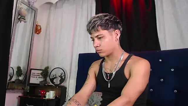 Sexys Boys Hot1 online show from 25, 6, 2026
