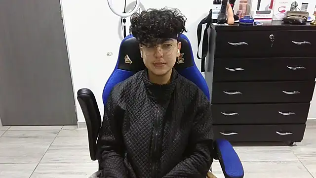 thomascooper7 online show from 9, 2, 2025