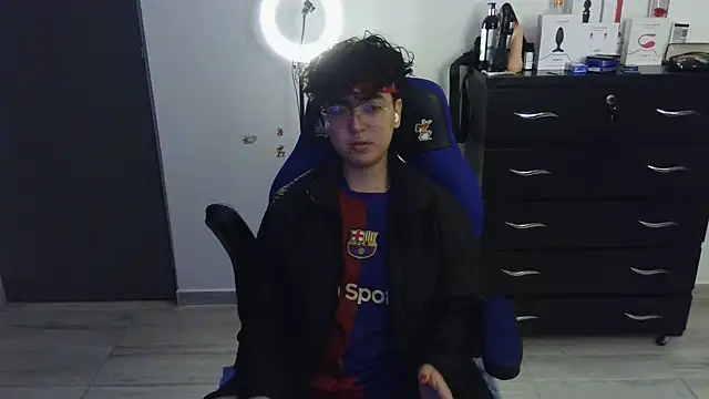 thomascooper7 online show from 18, 2, 2025