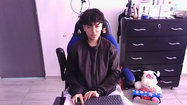 thomascooper7 online show from 19, 3, 2025