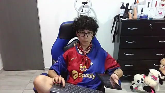 thomascooper7 online show from 23, 2, 2026