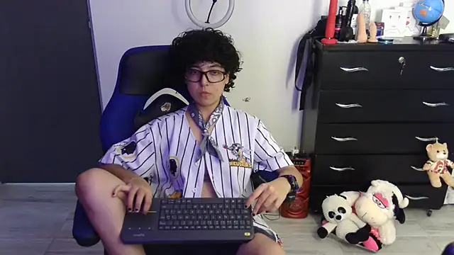 thomascooper7 online show from 18, 4, 2026