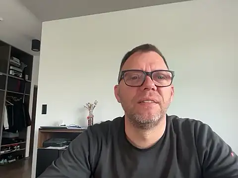 xmnbx77 online show from 15, 10, 2025