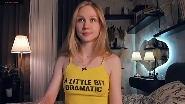 Snapshot of AnitaaClark chatting on 13, 9, 2025 AnitaaClark online show from 13, 9, 2025