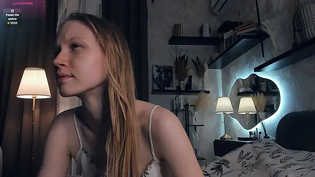 Snapshot of AnitaaClark chatting on 5, 10, 2025 AnitaaClark online show from 5, 10, 2025