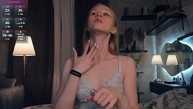 Snapshot of AnitaaClark chatting on 8, 10, 2025 AnitaaClark online show from 8, 10, 2025