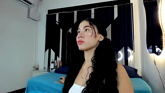 Snapshot of Sofia-candyht chatting on 22, 12, 2024 Sofia-candyht online show from 22, 12, 2024