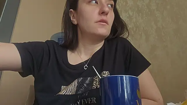 AlejandraDelaney online show from 25, 4, 2026