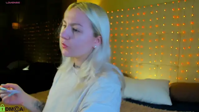 Debbie Taylor online show from 17, 4, 2026