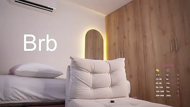 Snapshot of veronica_mendez1 chatting on 22, 11, 2025 veronica mendez1 online show from 22, 11, 2025