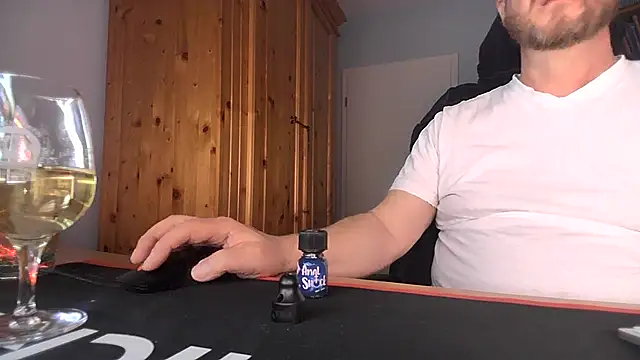 Tom PP cgn online show from 6, 4, 2026