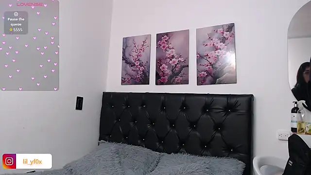 lily f00x online show from 14, 9, 2025