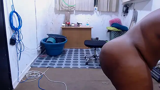 BigbootyNickyx online show from 5, 2, 2026