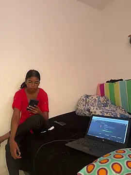 XXXVainillA online show from 13, 4, 2026