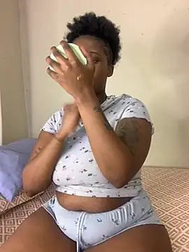 Snapshot of ThickPearlx23 chatting on 12, 7, 2026 ThickPearlx23 online show from 12, 7, 2026