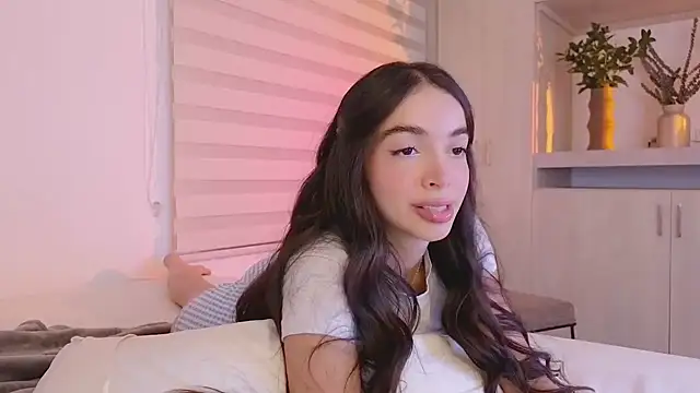 Siny Moore online show from 12, 3, 2025