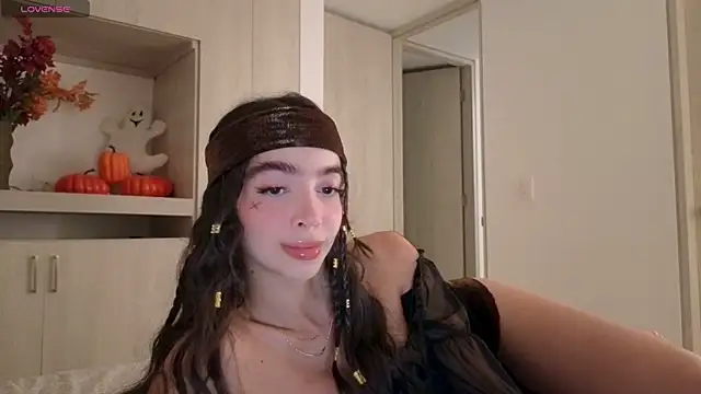 Siny Moore online show from 28, 10, 2025