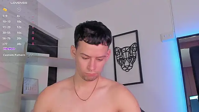 JadeSmiith  online show from 19, 2, 2025