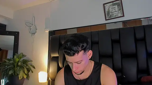 JadeSmiith  online show from 10, 9, 2025