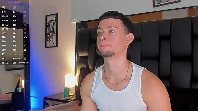 JadeSmiith  online show from 19, 9, 2025