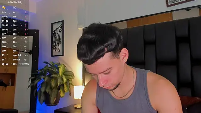 JadeSmiith  online show from 29, 9, 2025