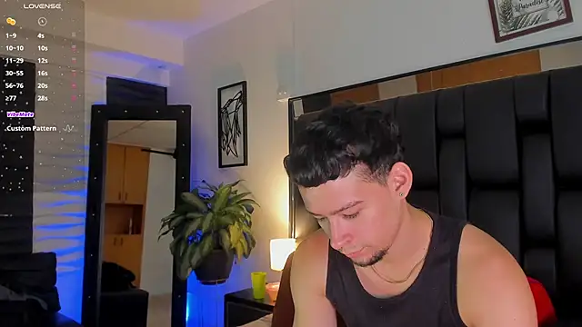 JadeSmiith  online show from 30, 9, 2025