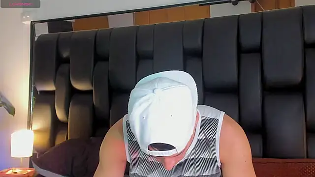 JadeSmiith  online show from 9, 1, 2026