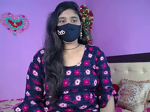 Hot Maleka online show from 4, 2, 2026