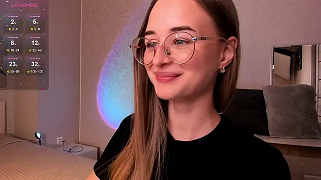 Tiffanyhunt online show from 28, 10, 2025